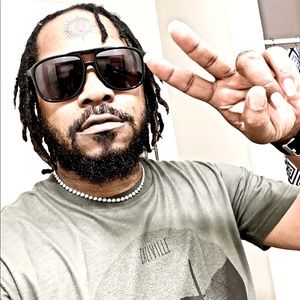 Meet your Posher, Dewey